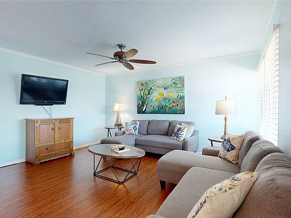 5th image of 15005 Windward Dr Unit 207