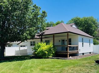 439 S 7th St, Albion, NE 68620