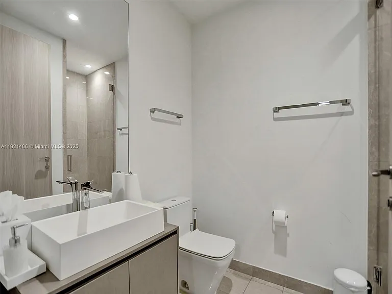 1000 Brickell Plz #Penthouse 5103 — Photo 19