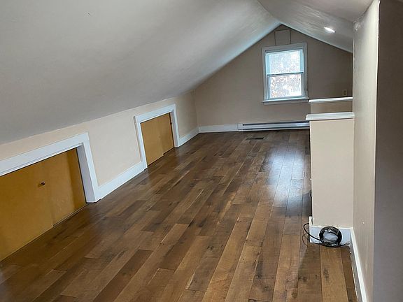 Second floor space (heated and A/C). Closet space along the bottom.
You can seen Warwick Pond from window.