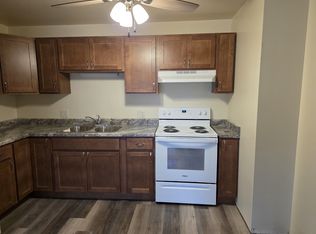 648 Foxtree Cir #7, Burlington, WI 53105