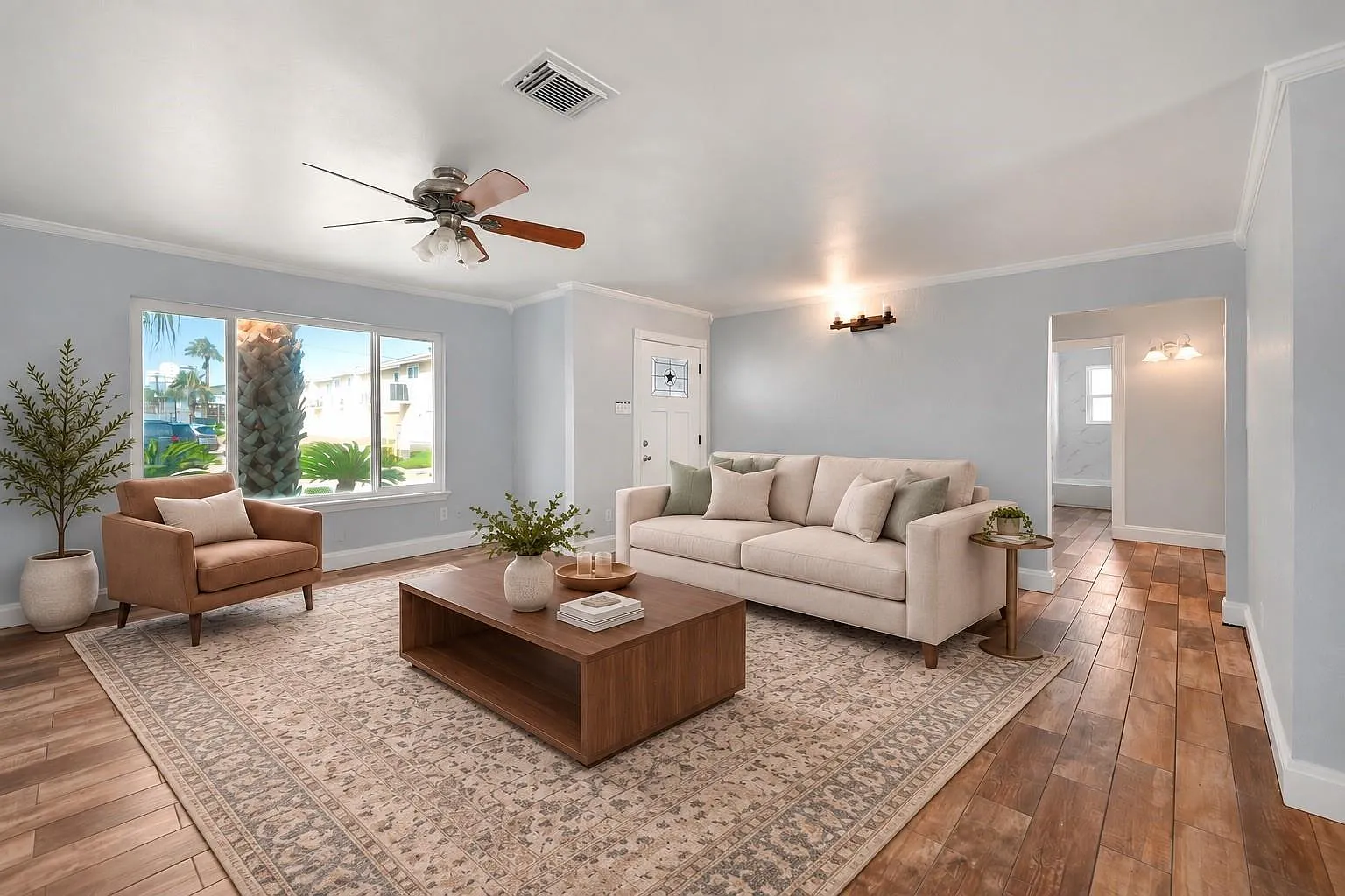 3 bed, 3.0 bath, 1612 sqft, $3,500 — Photo 2