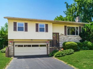 1233 Kildale Sq N, Columbus, OH 43229