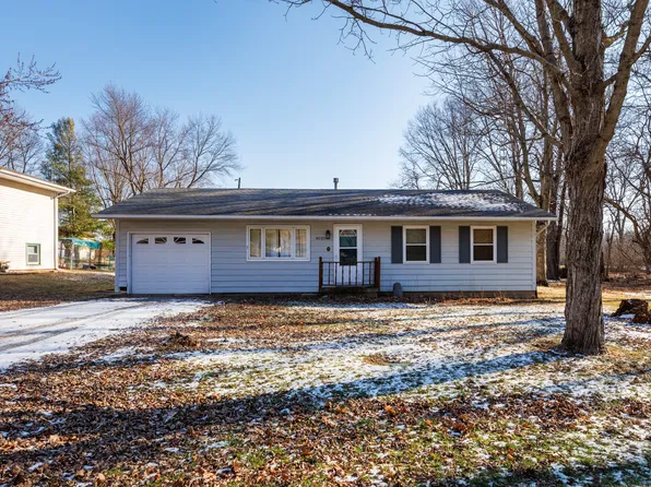 8021 Pine Ave, Downs, IL 61736