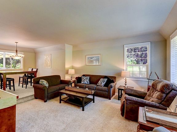 4th image of 1714 117th Dr SE
