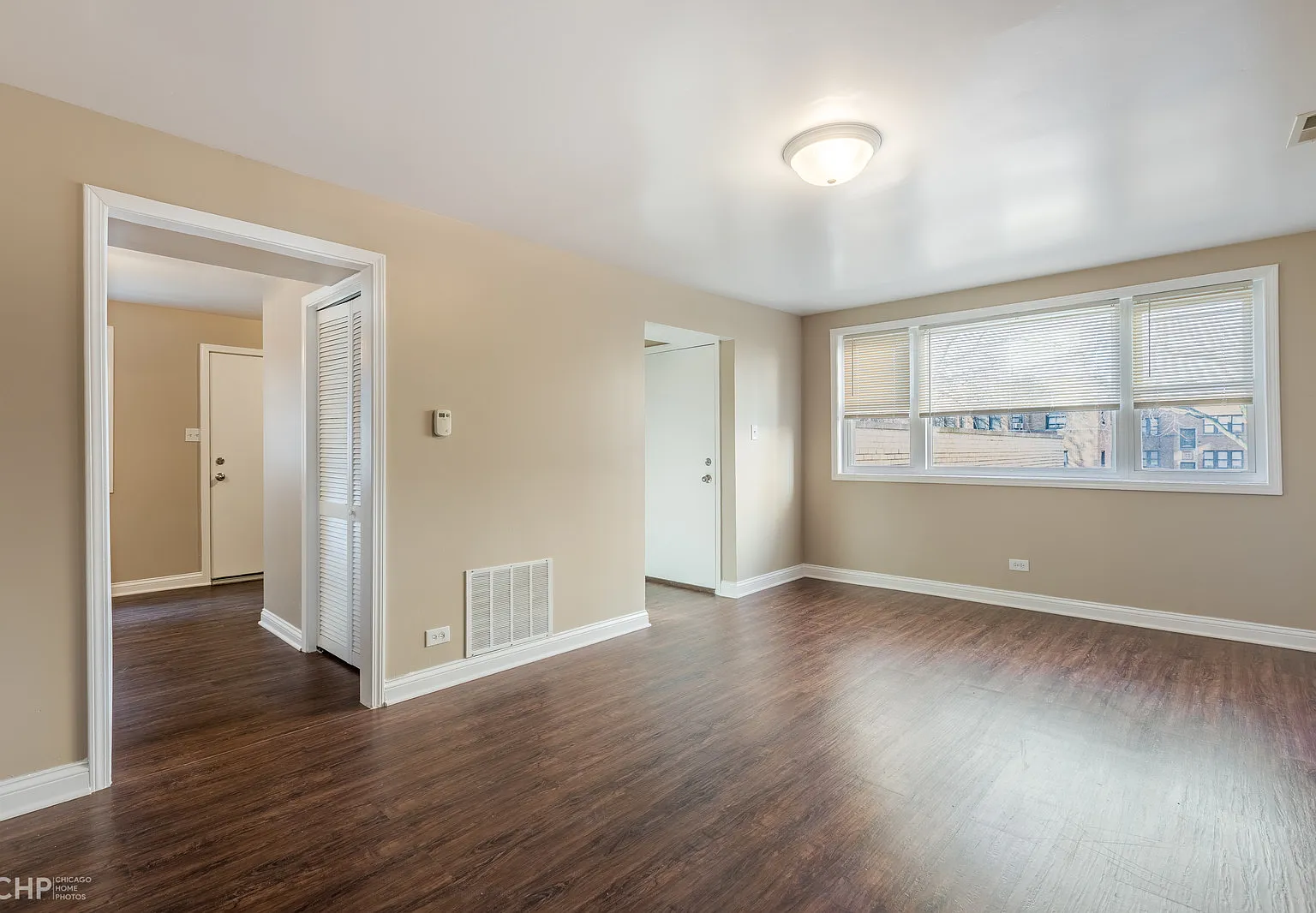 2 bed, 875 sqft, $1,325 — Photo 1