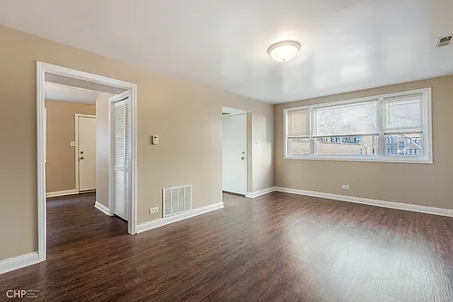 8237 S Drexel Ave #3E Photo 1 8237 S Drexel Ave #3E Photo 1