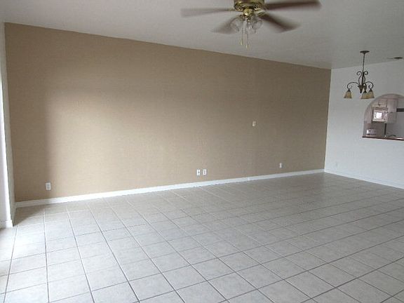 5th image of 226 W Houston St #B-204