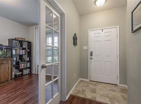 5th image of 5400 Sea Cove Ln