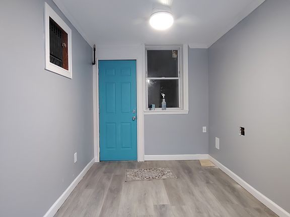 4th image of 522 E 53rd St #A