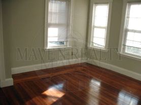 56 Bristol Rd, Medford, MA