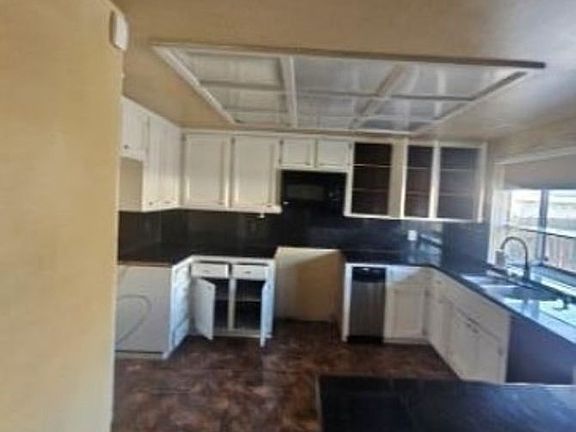 4th image of 1041 Armor Dr