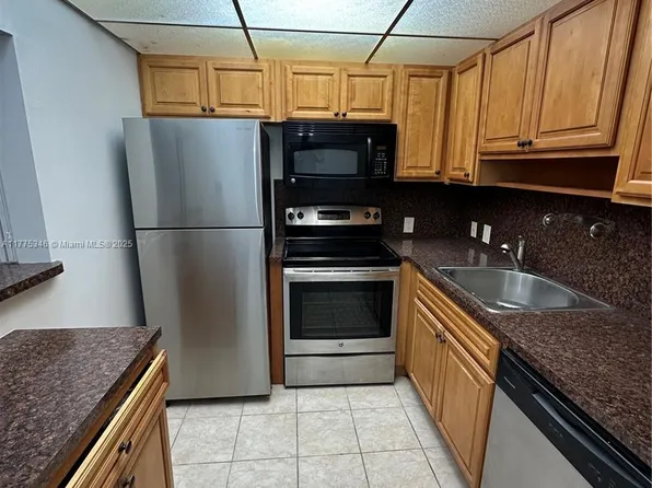 289 Suffolk Dr #G, Boca Raton, FL 33434