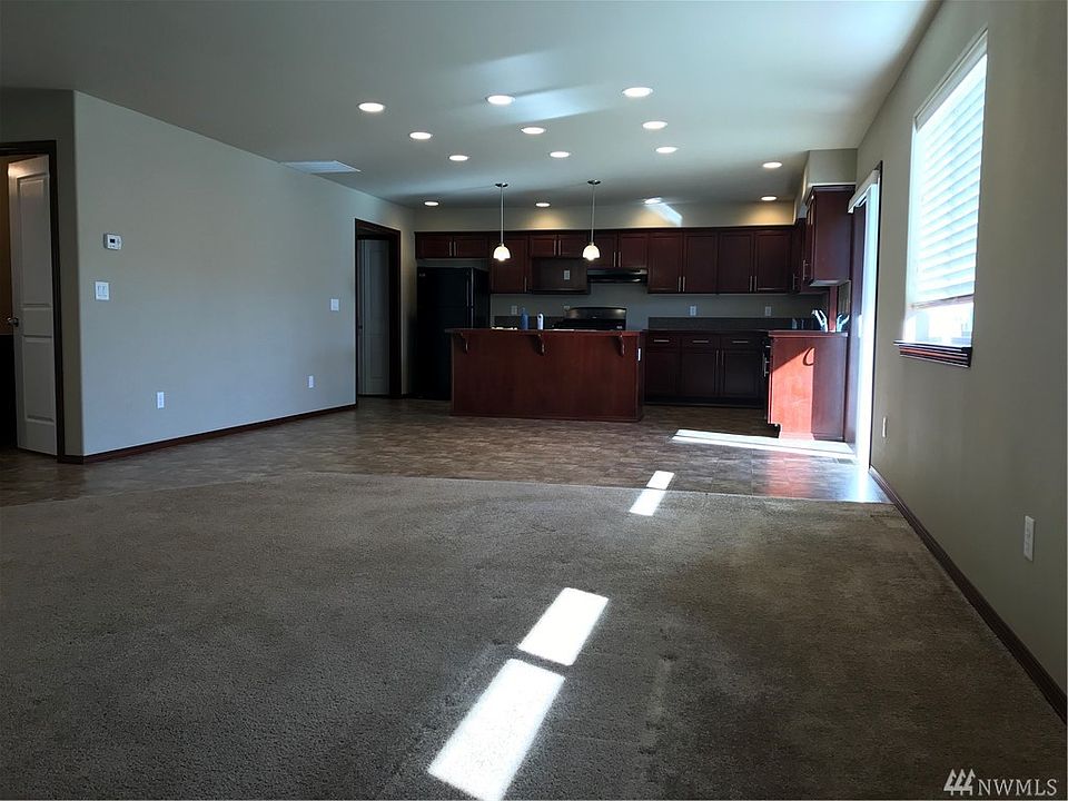 1st image of 7210 288th St NW
