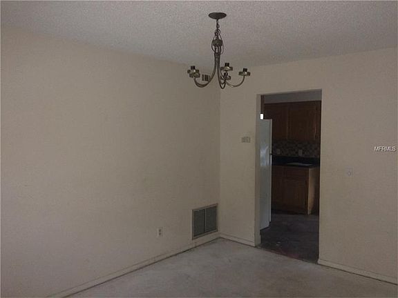5th image of 7952 Barrowood St