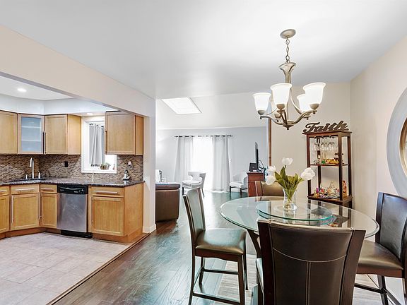 5th image of 6405 Liberty Ave #5J