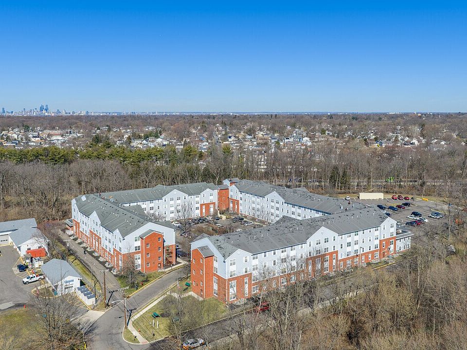 1st image of 2102 Reamer Dr #A1