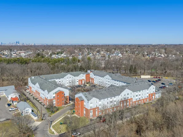 2102 Reamer Dr, Barrington, NJ