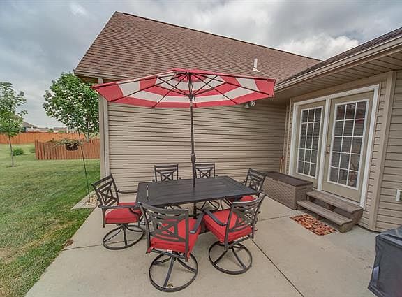 5th image of 1203 Larkspur Dr