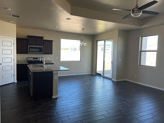 3rd image of 4001 Spicewood Ct