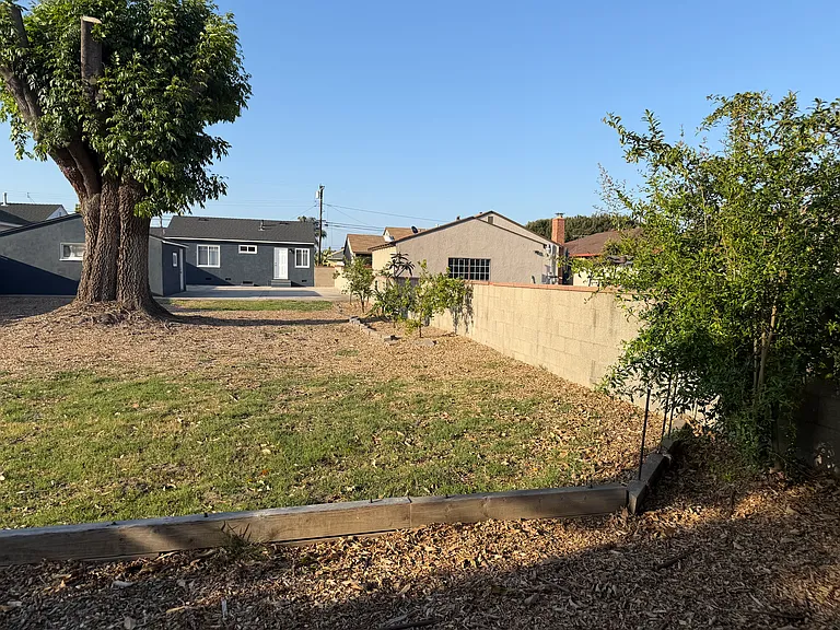 7164 Adwen St — Photo 8