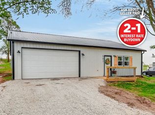 207 S East Ave, Lacona, IA 50139