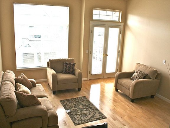 4th image of 1431 Huckleberry Cir
