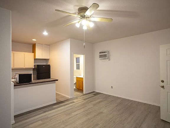 2nd image of 1091 Chaparral Dr Floor 1