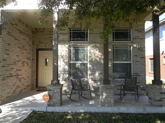 3rd image of 3346 Pioneer Crossing Dr