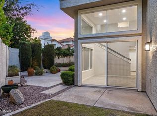 4021 E Laurel Ln, Phoenix, AZ 85028