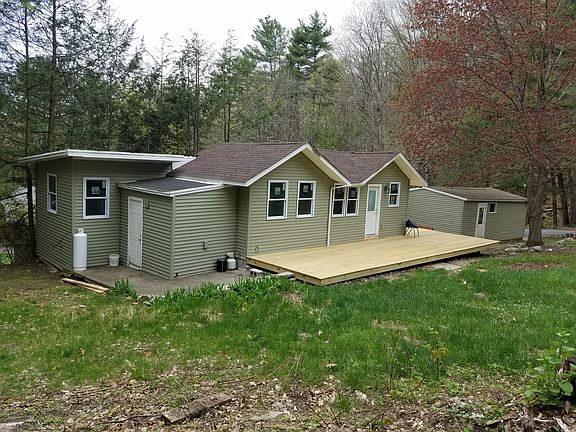 From yard toward street