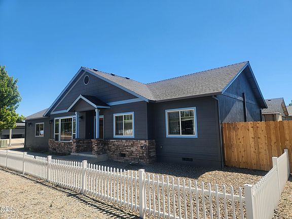 3rd image of 3806 Valley Meadows Dr