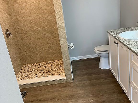 5th image of 1461 Easton Way