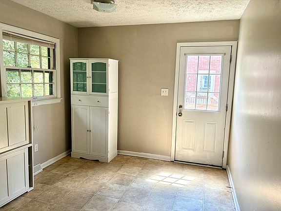 3rd image of 321 E Tiverton Way
