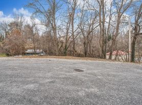 803 Bedford Rd, Vinton, VA