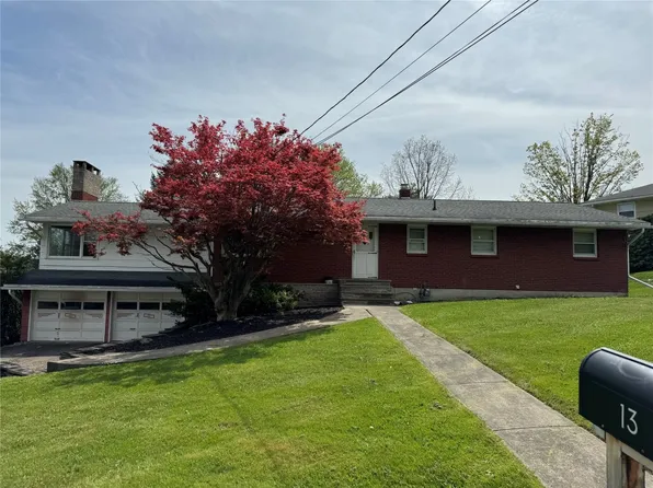13 Tudor Dr, Endicott, NY 13760