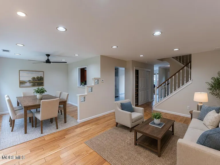 314 Towne Dr #10-4 — Photo 10