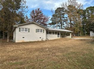 423 Center Cir SW, Conyers, GA 30094