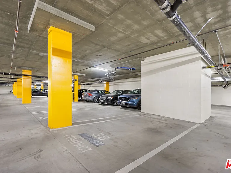 436 S Virgil Ave #Penthouse 1 — Photo 12