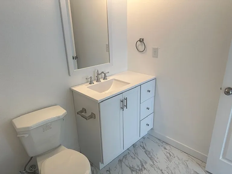 Modern Heights Apartments — Photo 44