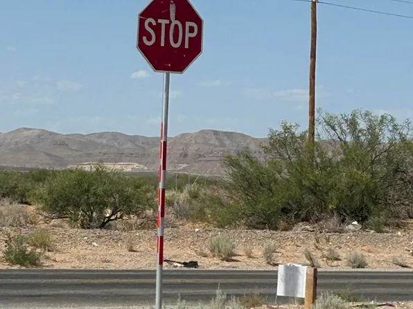 Alison Dr, El Paso, TX 79927