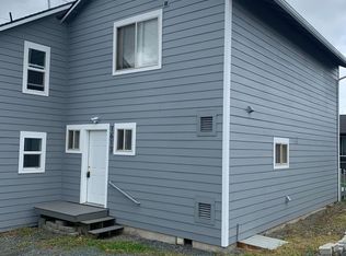 1613 Alabama St, Bellingham, WA 98226