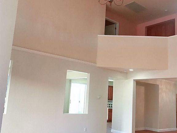 3rd image of 2521 Vallecito Way