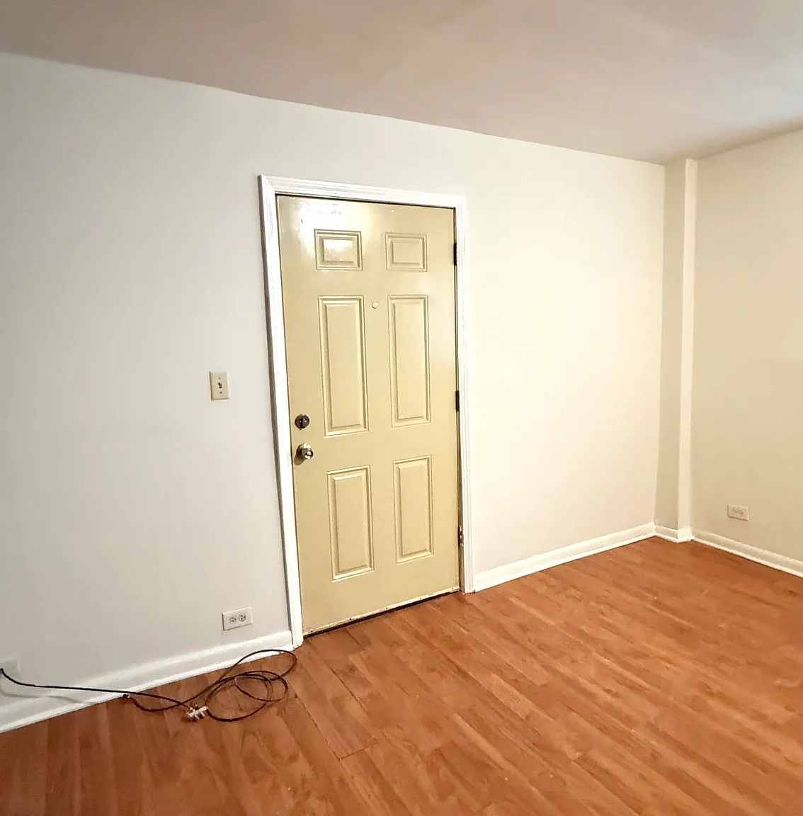 1 bed, 410 sqft, $1,000 — Photo 4