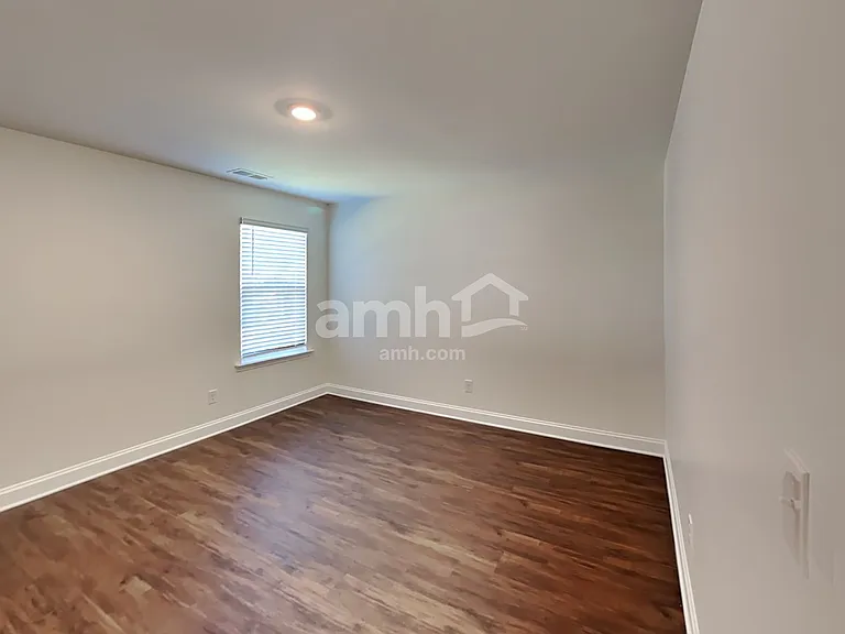 553 Rivermist Dr — Photo 19
