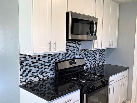 4th image of 501 S 13th St