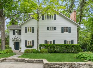 460 Washington Rd, Lake Forest, IL 60045