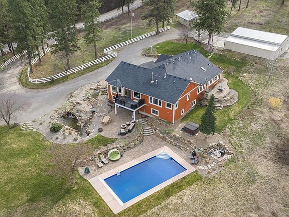 2nd image of 710 S Idaho Rd
