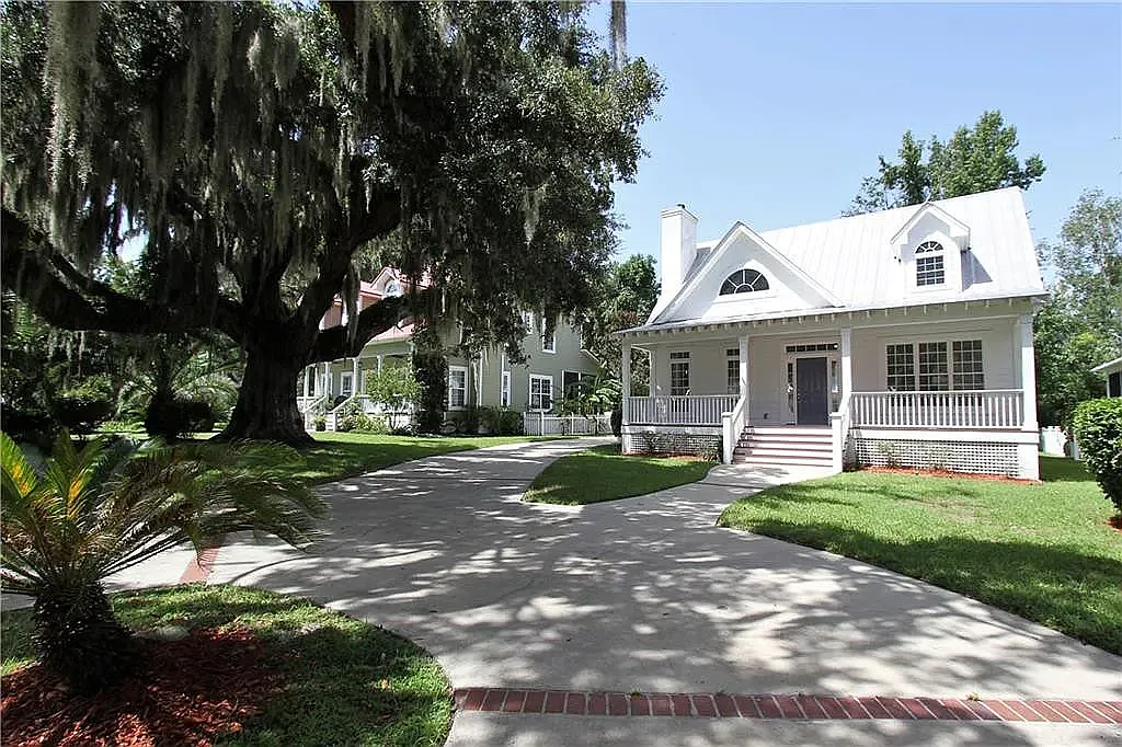 3 bed, 2.5 bath, 2030 sqft, $5,000 — Photo 1