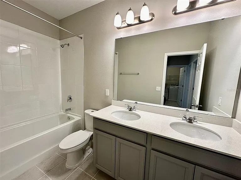 4869 Lacewing Dr — Photo 15